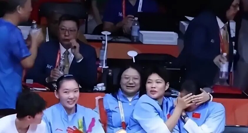 ▲ 왕즈이의 머릿속에는 전날 안세영과 길게 싸웠던 야마구치 아카네의 모습이 있었다. 결국 그 기억이 마지막 게임에서 자신감으로 바뀌었다. 중국은 왕즈이 승리 순간 이미 샴페인을 터뜨렸다. ⓒ 중국 소후