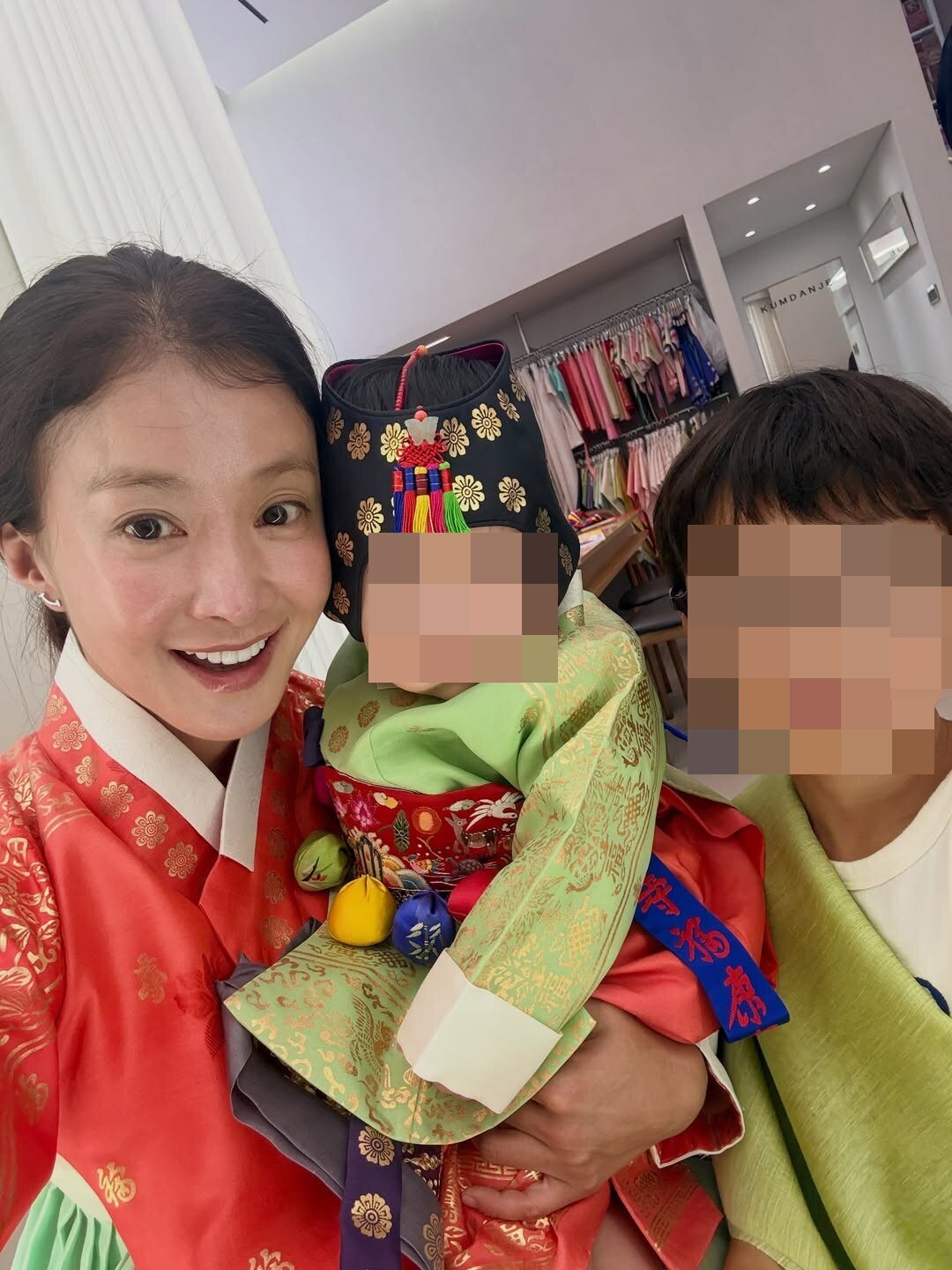 이시영, 이혼 후 홀로 낳은 둘째 딸 근황 "벌써 돌이라니…믿기지 않아"