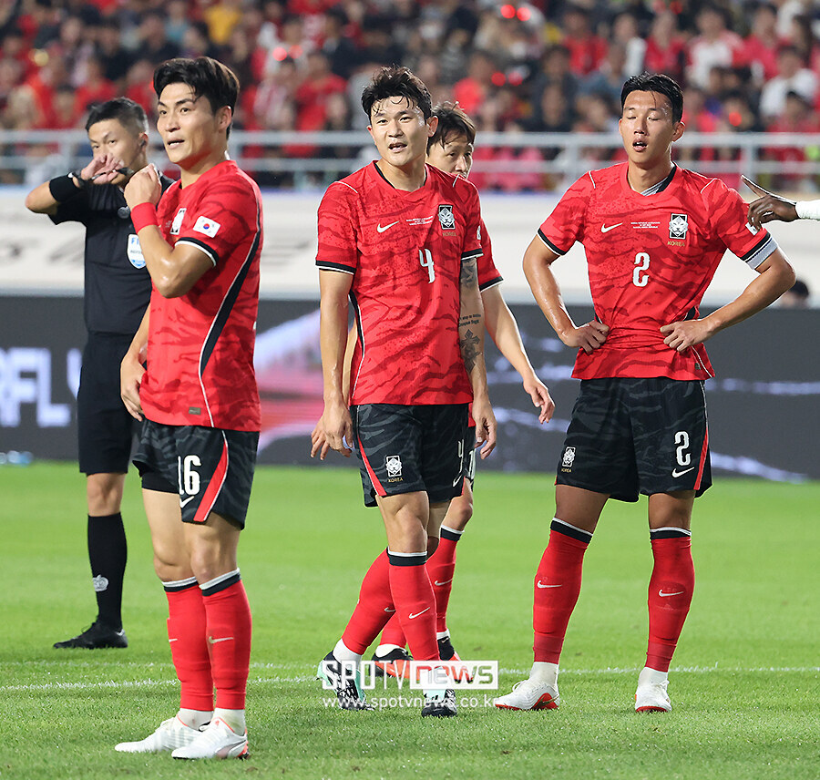 [포토S] 김민재, '잘 안 풀리네'