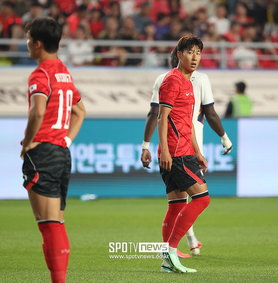 [포토S] 손흥민, '골이 터져야 하는데'