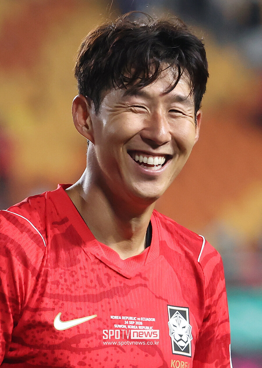 [SPO 현장] “김민재가 때리라고 해서” 무각에서 미친 57번째 골 넣은 손흥민, 소신발언 ‘웃으며 밝힌 비화’