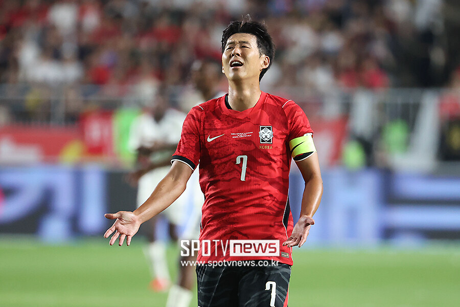 [포토S] 아쉬워하는 손흥민