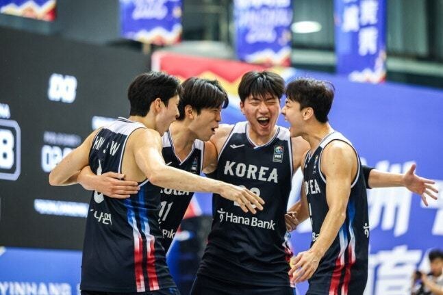 '대학생 4명'이 사고쳤다! 3x3 농구 대표팀, 필리핀 21-9 '셧아웃' 대파→8년 만에 AG 결승…사상 첫 金까지 한 걸음