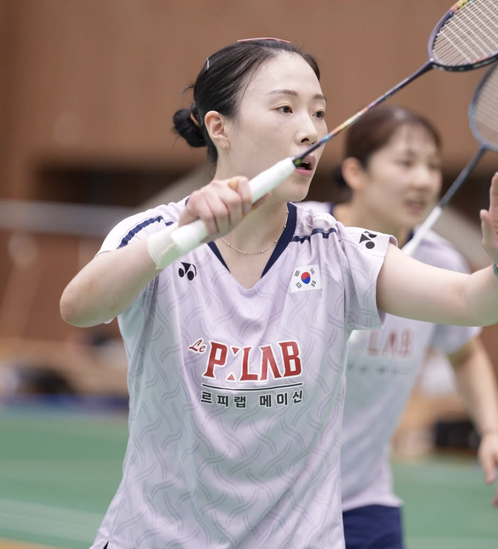 韓 배드민턴 미쳤다! '급조' 김혜정-이연우 대반란 직전까지, 세계랭킹 1위 류성수-탄닝 상대 맹활약...1-2 아쉬운 석패