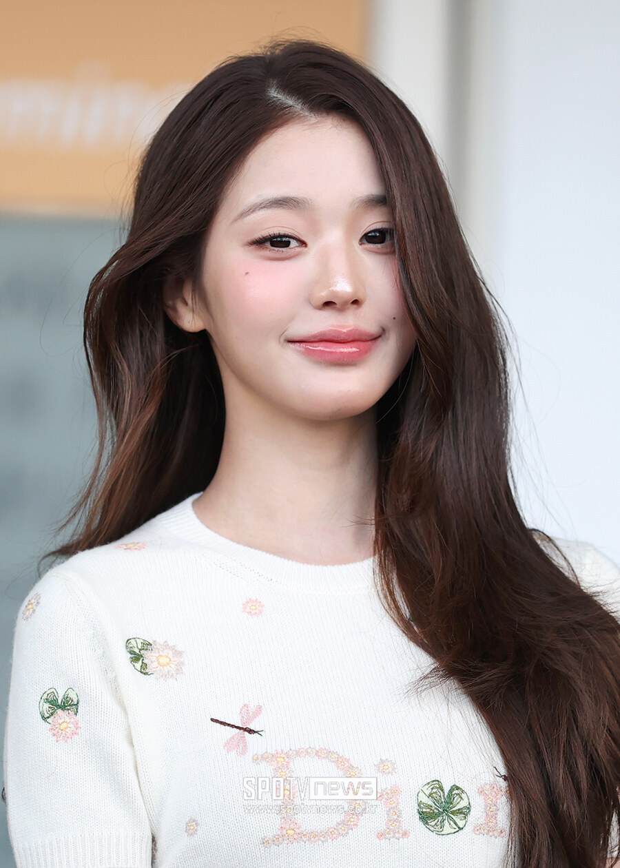 [포토S] 아이브 장원영, '꽃미모가 반짝'