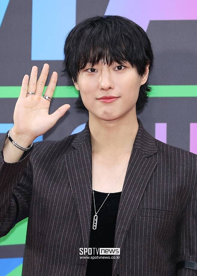 우즈, 日 '원폭 소재' 영화 출연설 해명…"대본 보고 출연 거절했는데"