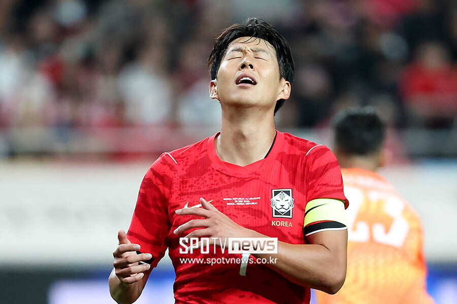 [포토S] 손흥민, '표정으로 느껴지는 아쉬움'