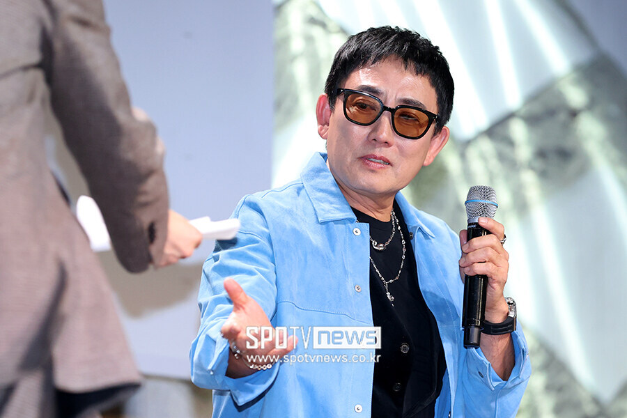 [포토S] 뜨거운 눈물 흘리는 이승철