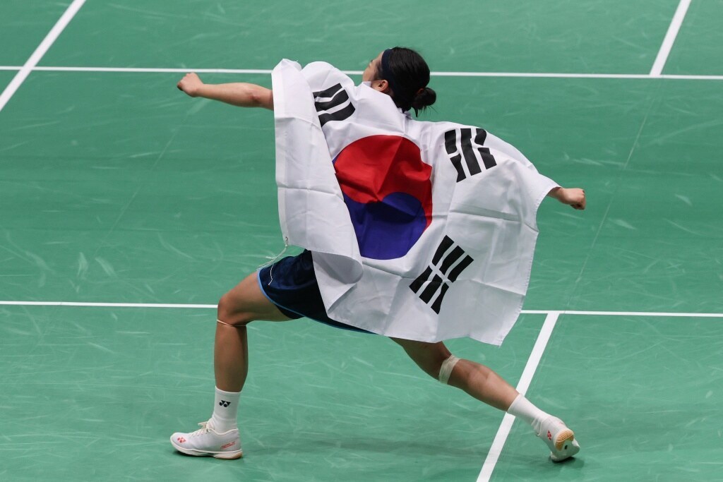일본 홈코트에서 '태극기 휘날리며' AG 2관왕 오른 안세영 "애국가 듣기 위해 얼마나 노력했는지"