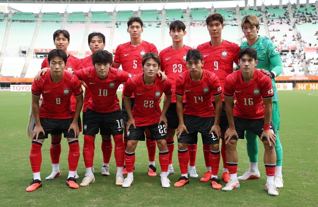 ▲ 이민성 감독이 이끄는 대한민국 U-23 대표팀은 30일 오후 3시 일본 오사카 나가이 스타디움에서 열린 2026 아이치·나고야 아시안게임 남자축구 준결승에서 중국을 2-1로 격파했다. 이로써 한국은 아시안게임 4연패까지 단 한 경기만을 남겨두게 됐다. 대망의 결승에서는 일본-우즈베키스탄전 승자와 금메달을 놓고 격돌한다. ⓒ연합뉴스