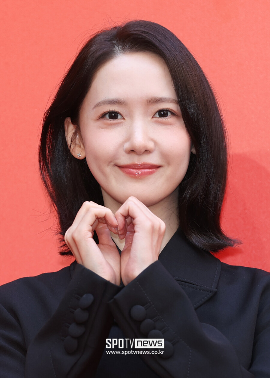 [포토S] 임윤아, '하트 받으세요'