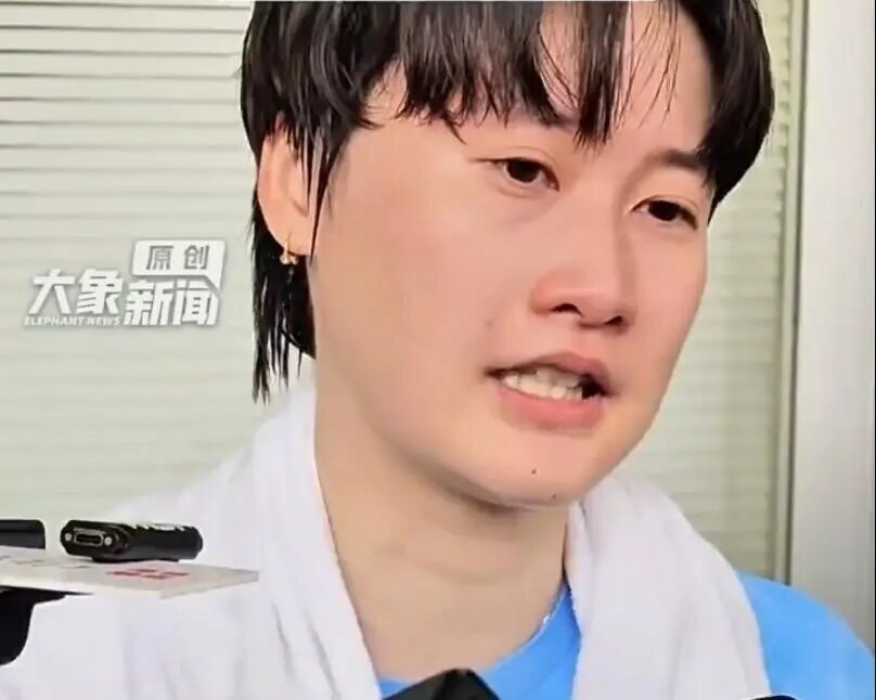 안타까운 '안세영 라이벌'의 눈물…"마지막 아시안게임이었을 수도" 부상 견디며 주사 투혼 → 중국에서는 박수 갈채