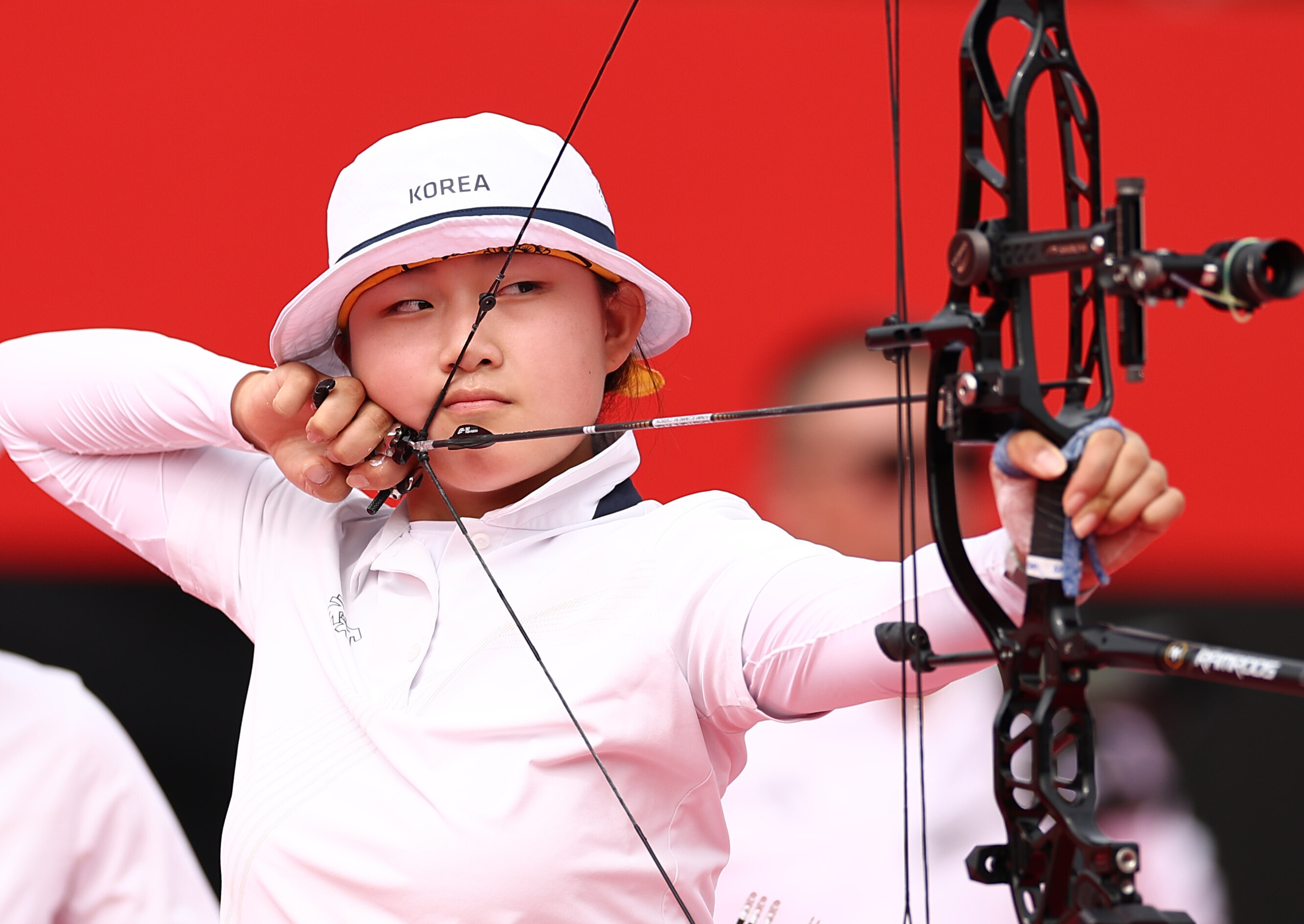 '이럴 수가' 韓 양궁 여중생, 2관왕 꺾고 올라온 상대 넘지 못했다...컴파운드 여자 개인전, 결승 진출 무산→동메달 노린다