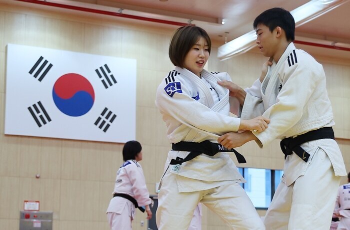 ▲ 유도 국가대표 허미미가 9일 충북 진천군 진천국가대표선수촌에서 열린 2026 아이치·나고야 아시안게임 유도 국가대표팀 미디어데이 공개 훈련에서 연습하고 있다.ⓒ연합뉴스