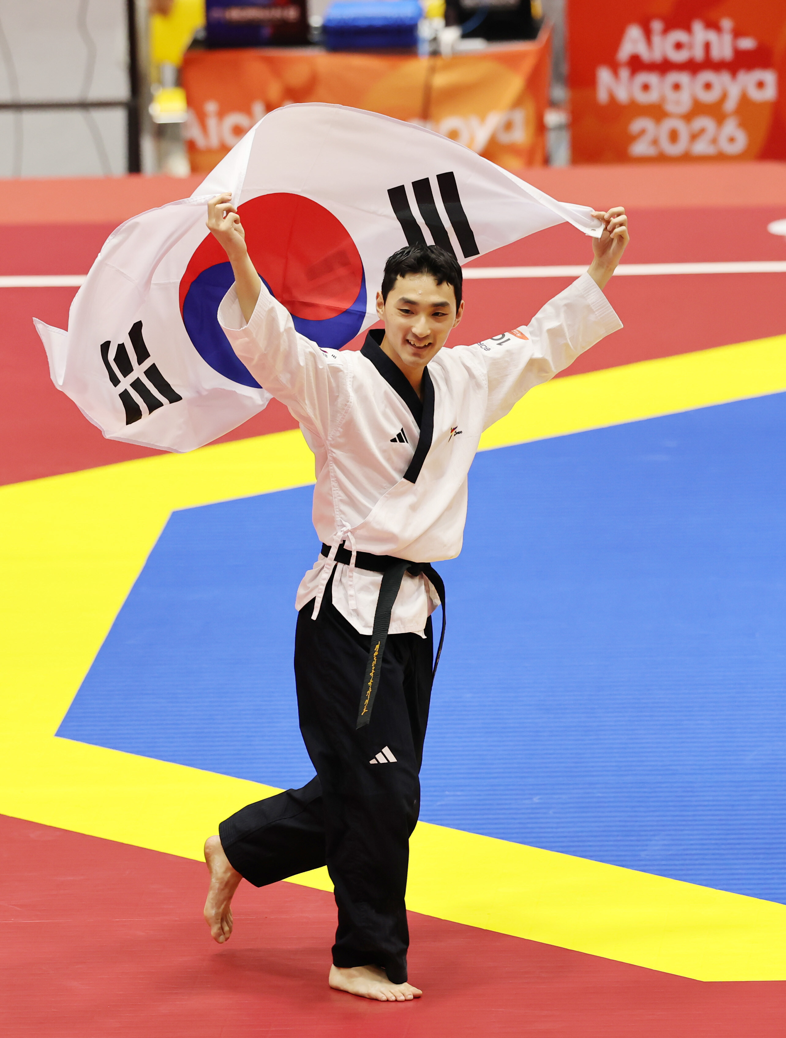 ▲ 한국 태권도 품새가 2026 아이치·나고야 아시안게임 남녀 개인전을 싹쓸이했다. 남자 개인전은 3회 연속, 여자 개인전은 2회 연속 우승을 완성하며 아시아 최강의 자존심을 지켰다. ⓒ 연합뉴스