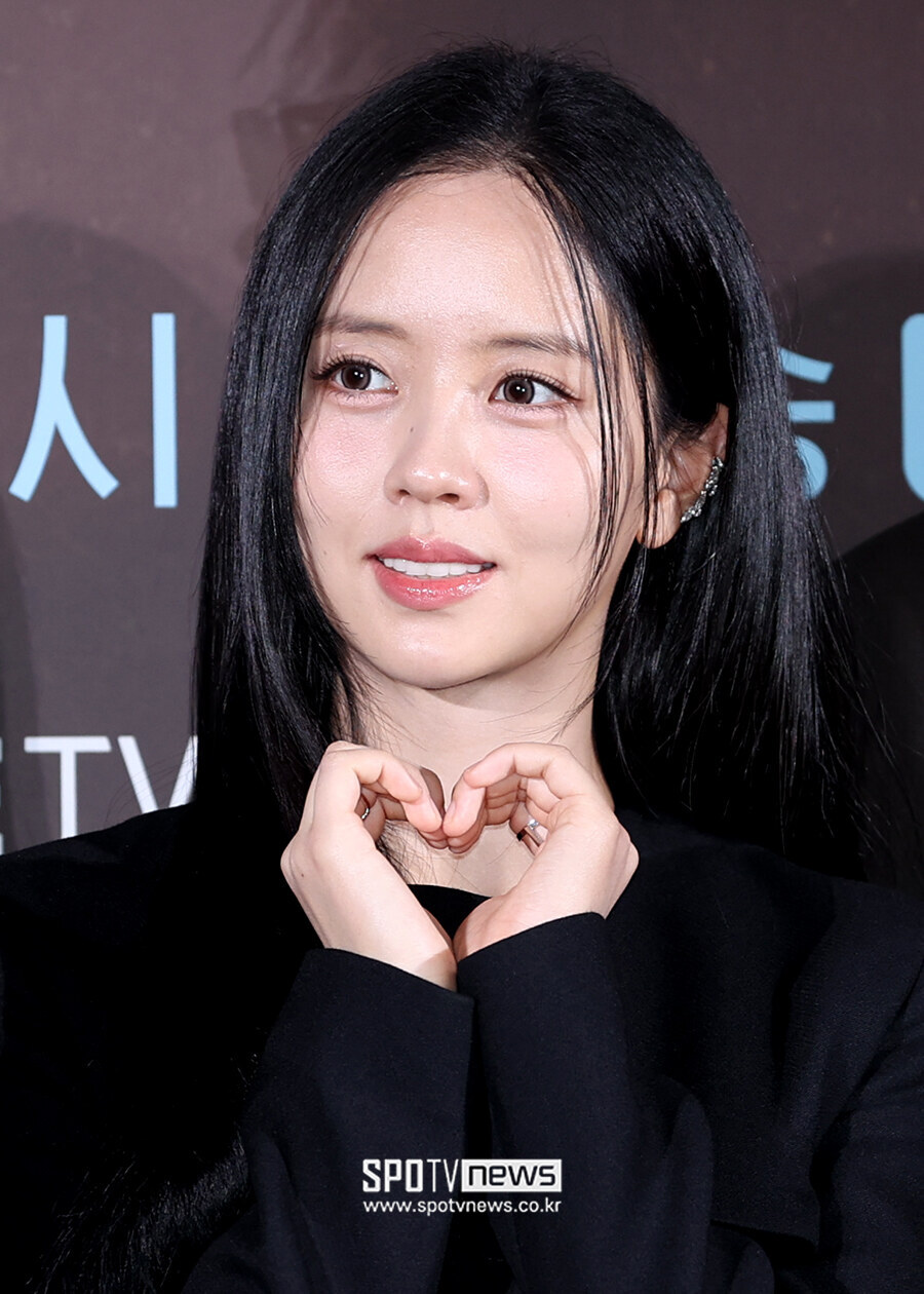 [포토S] 김소현, '작은 얼굴에 꽉 찬 이목구비'