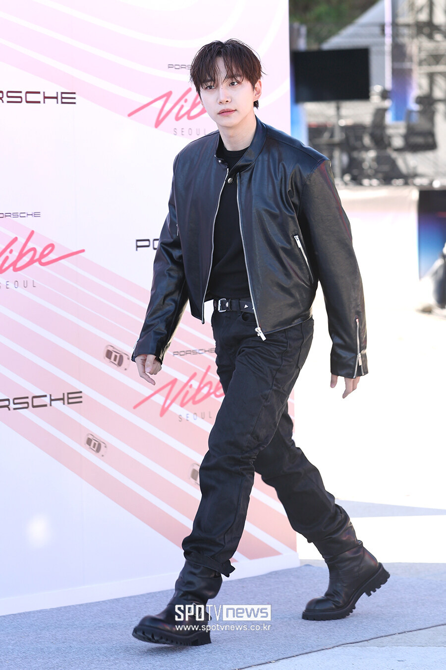 [포토S] 이준호, '완벽한 비율 뽐내며'