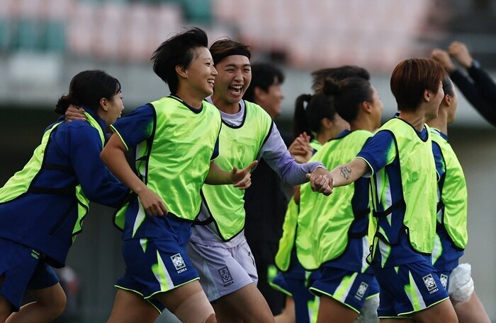 ▲ 중국 여자축구가 12년 만에 아시안게임 노메달에 그쳤다. 11년 동안 패하지 않았던 한국을 3-4위전에서 만나 0-1로 졌다. 동메달은 노진영의 골을 잘지킨 한국에 돌아갔다. ⓒ 연합뉴스/REUTERS