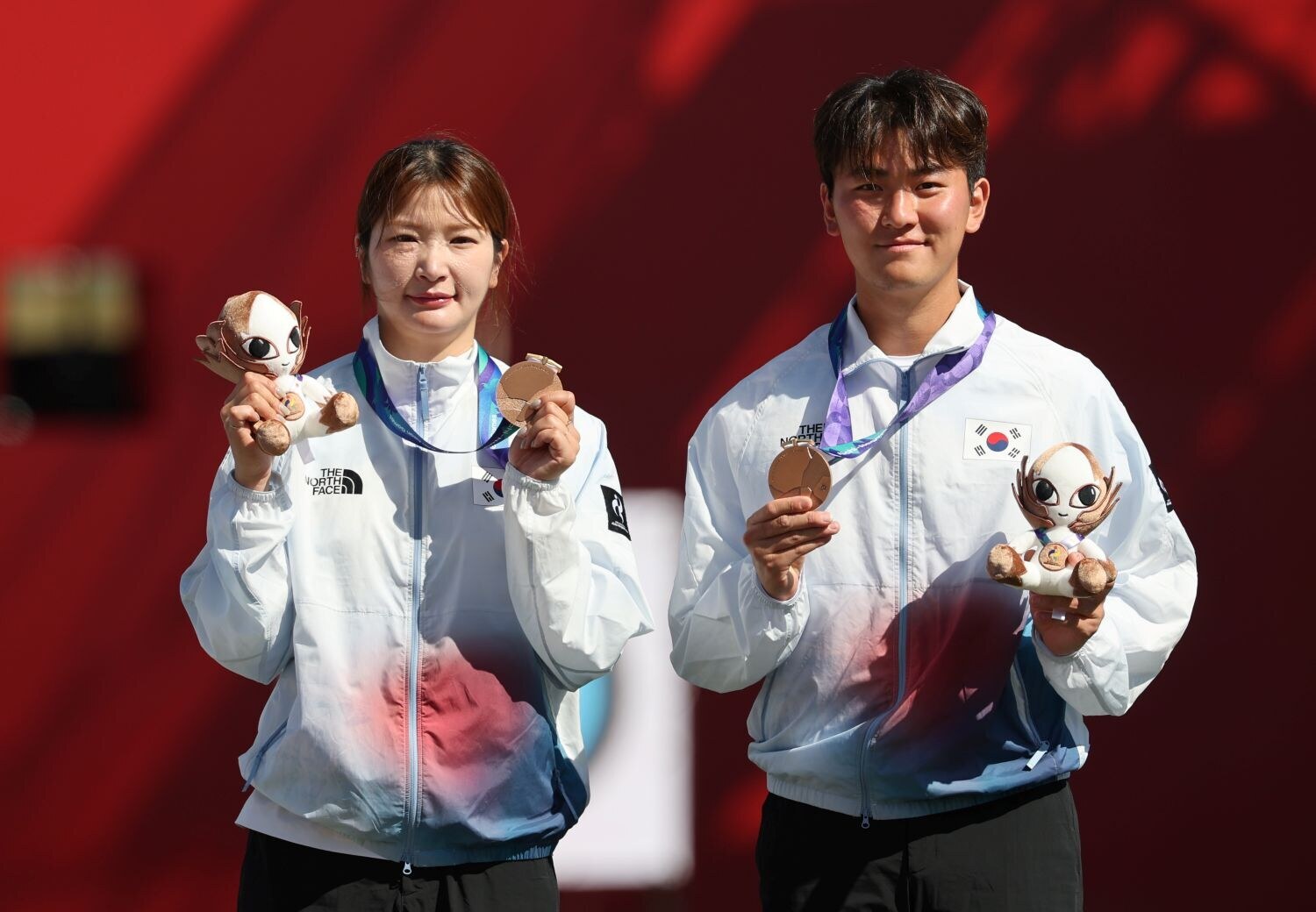 ▲ 준결승에서 중국 조에 덜미를 잡히며 혼성전 동메달에 만족한 한국 ⓒ연합뉴스
