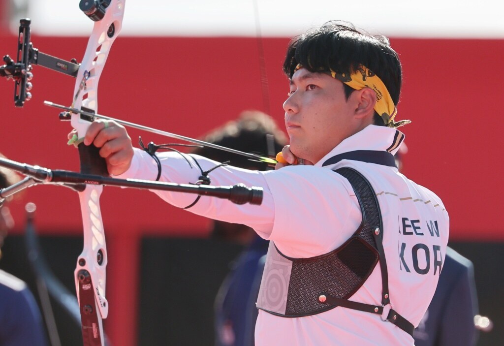 '韓 양궁 단체전 우승!'→2관왕 도전 이우석, 가볍게 4강 안착...인도 디라지 봄마데바라와 결승행 놓고 격돌