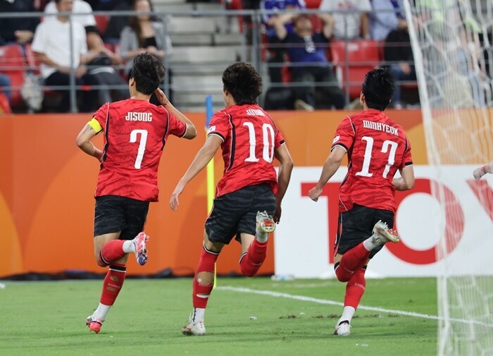 ▲ 3일 일본 아이치현 도요타 스타디움에서 열린 2026 아이치·나고야 아시안게임 남자 축구 대한민국과 일본의 결승. 한국 엄지성이 선제골을 넣은 뒤 기뻐하고 있다. ⓒ연합뉴스