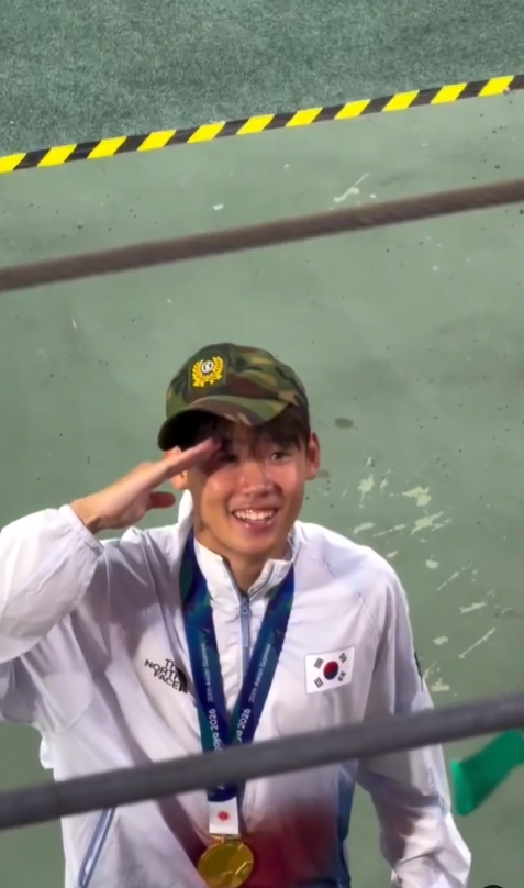韓축구 "군대 안 갑니다" 후폭풍 일파만파→AG 병역특례 존폐 논쟁 재점화…"BTS도 다녀왔다" 정치권도 작심 비판
