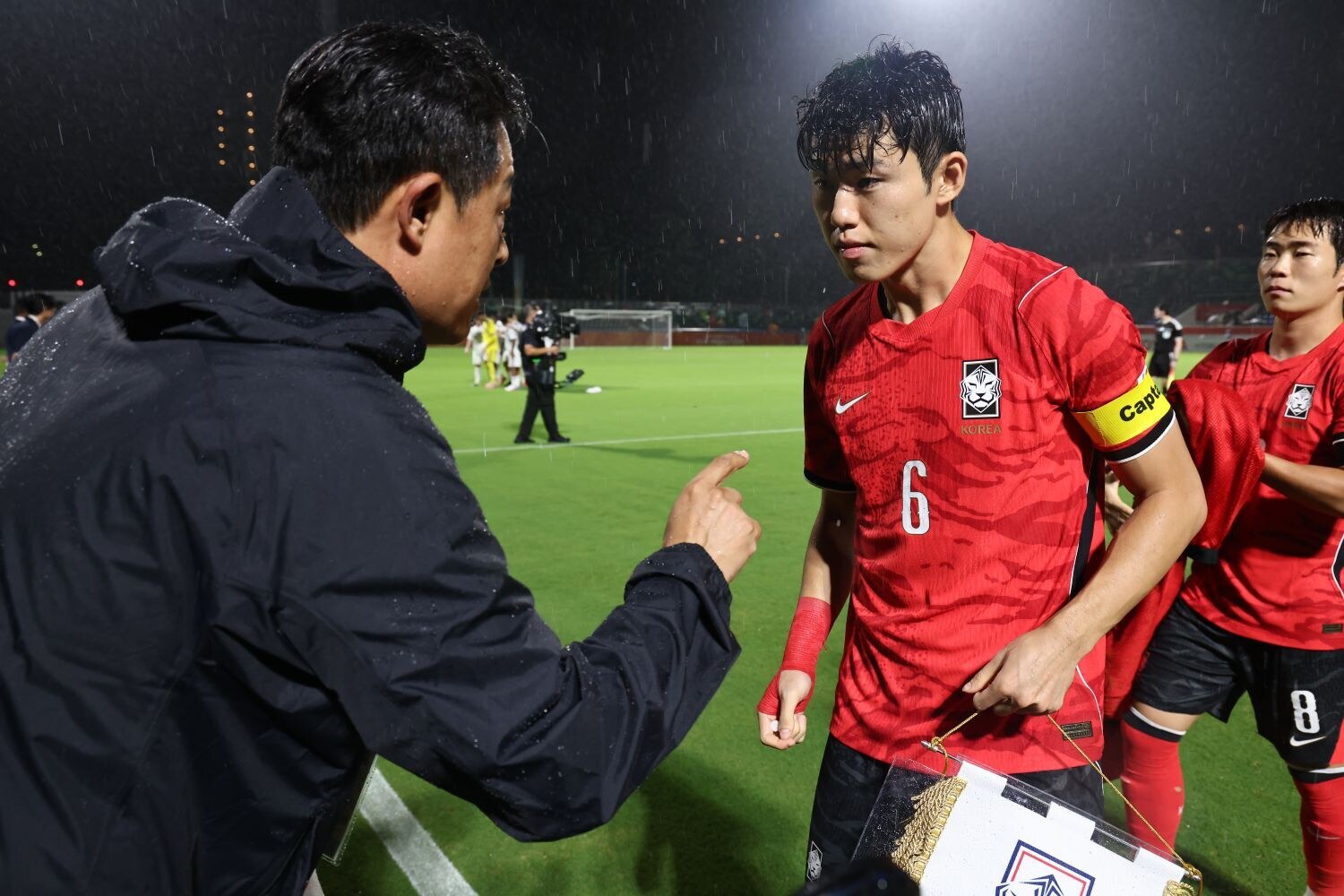 ▲ 금메달에도 마냥 웃지 못한 축구 대표팀 ⓒ연합뉴스