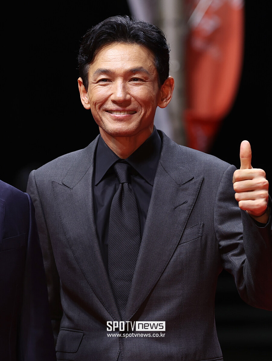 [포토S] 황정민, '사생활 논란 잊고 부산국제영화제 참석'