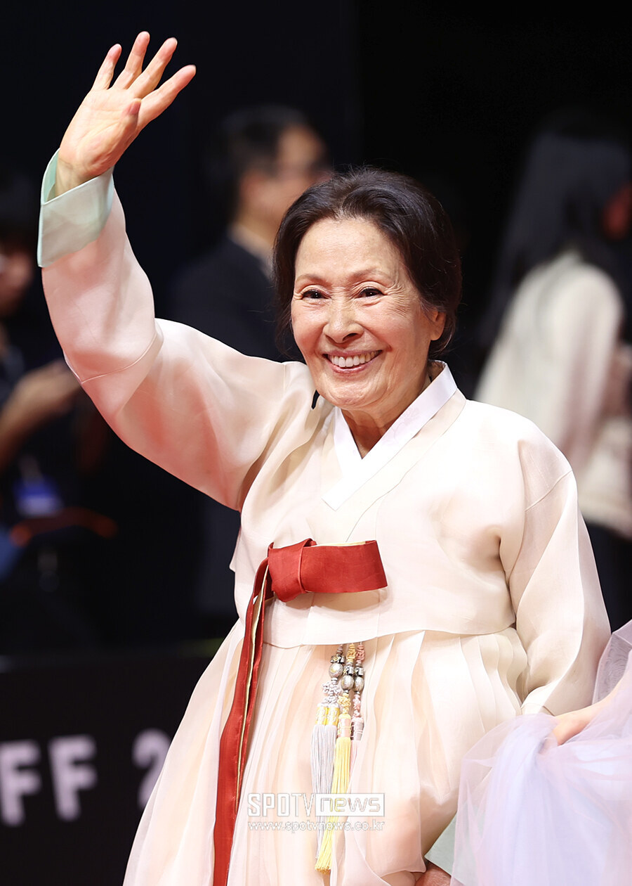 [포토S] 부산국제영화제 참석한 김혜자, '화사한 미소~'