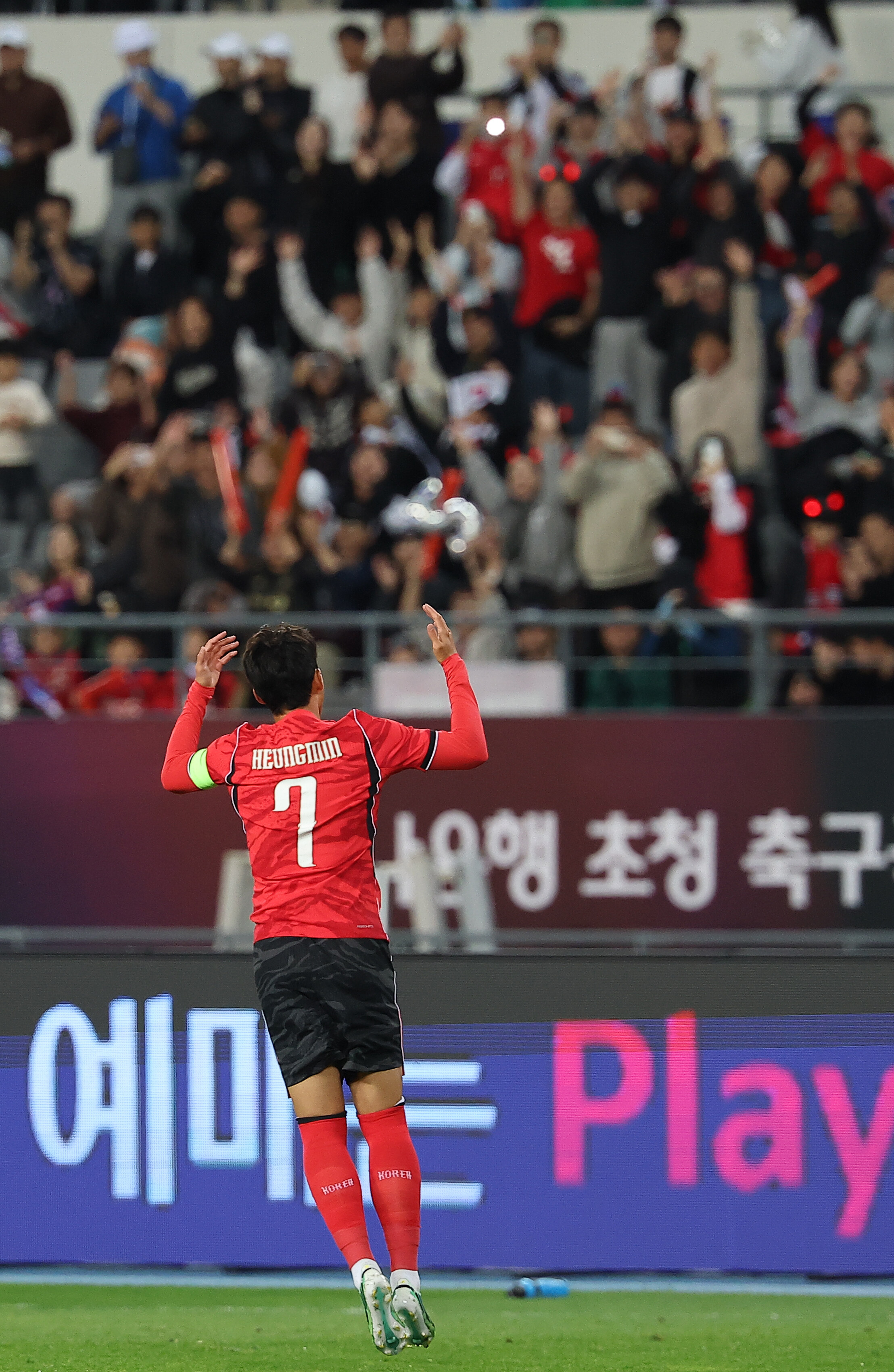 [SPO 현장] ‘위기의 한국 축구 구해낸 전설’ 손흥민, 환상 프리킥→차범근 제치고 ‘韓 역대 최다 59호골’…모레노호 부진 한 방으로 씻어내