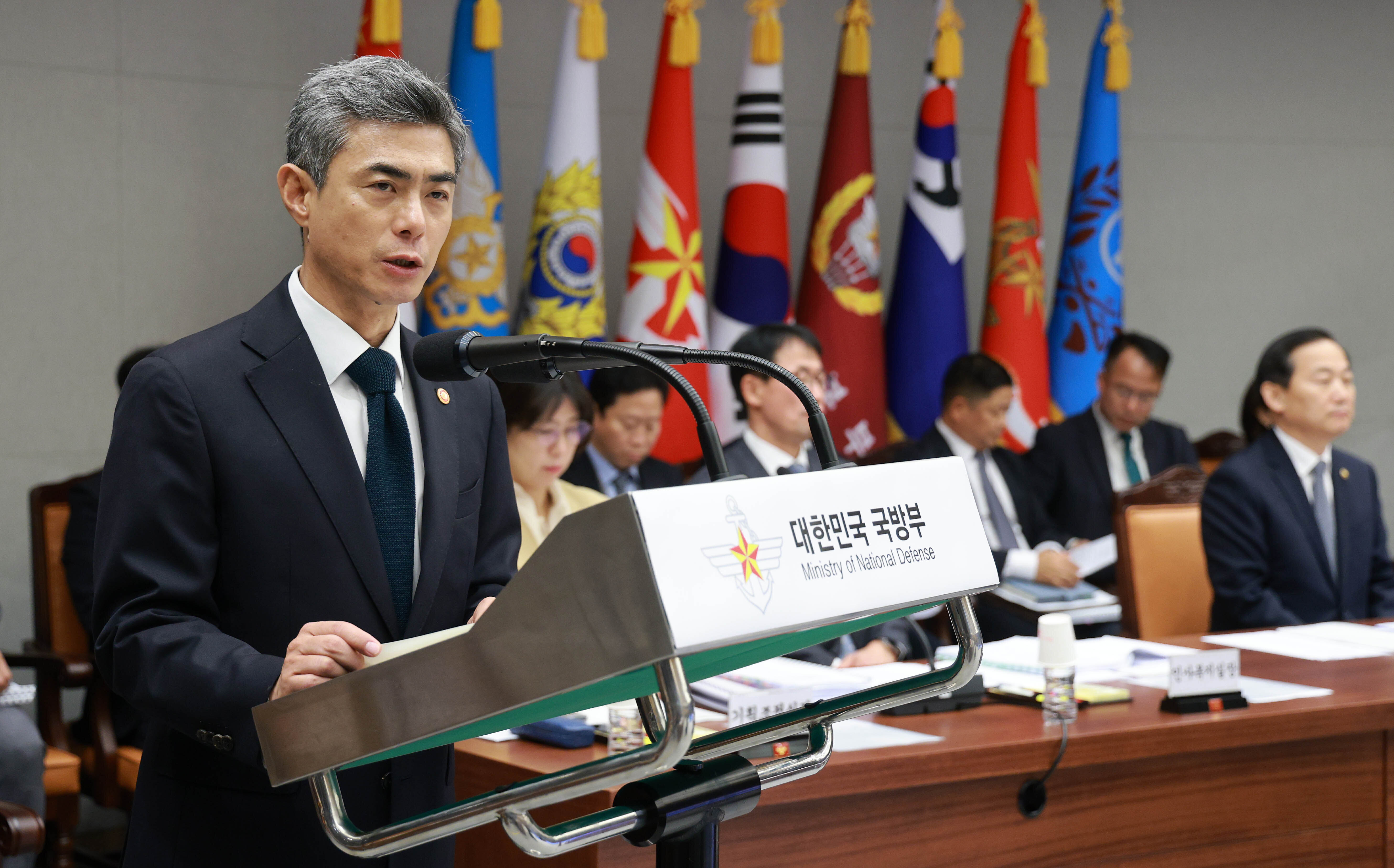 ▲ 금메달을 목에 건 기쁨은 채 가라앉기도 전에 논란으로 번졌다. 군대 안간다는 우승 직후 나온 외침이 축하 분위기에 찬물을 끼얹었고 병역 특례 제도 폐지 움직임에 속도를 내고 있다. ⓒ 연합뉴스