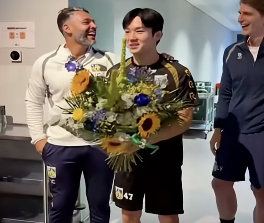 “메달보다 군 면제 중요했다”…韓 뒤흔든 폭탄발언 양민혁, 아시안게임 金 따고 소속팀 돌아가 ‘가드오브아너 축하’