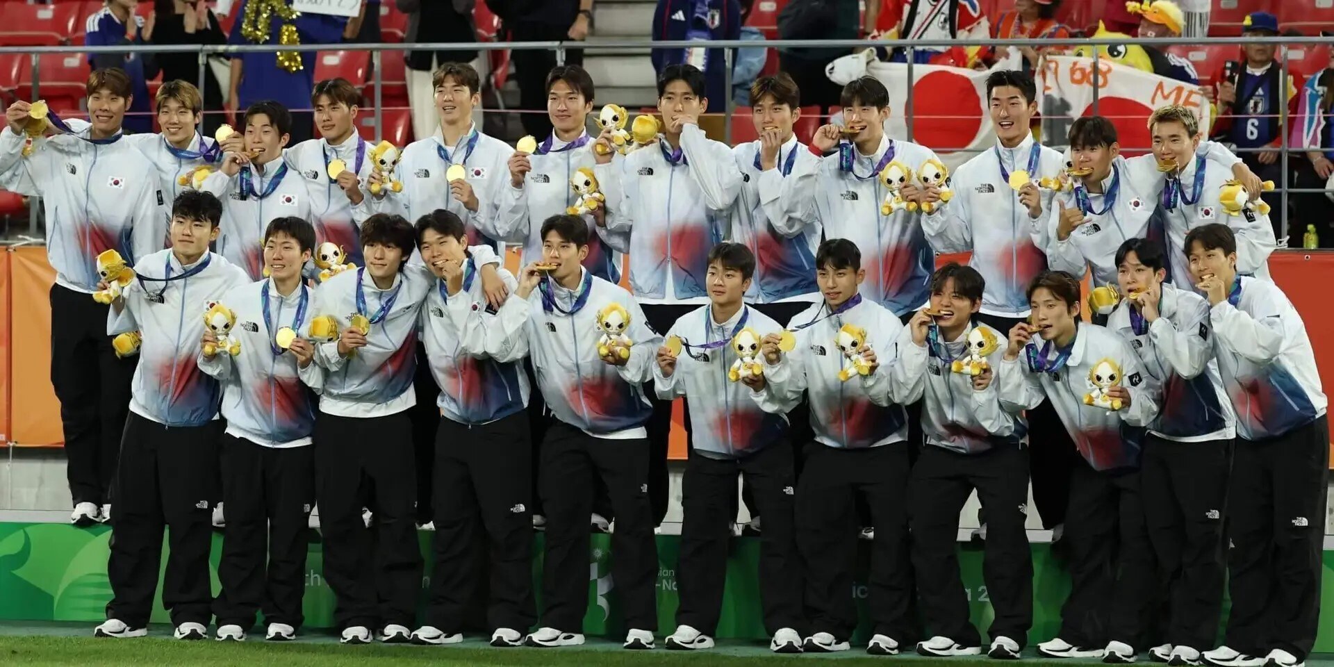 美 유력지도 주목…"군대 안 갑니다" 금메달 들고 환호했다가 '대역풍'→"한국은 개인 성취보다 예의 중시하는 나라" 초대형 반감 배경 조명