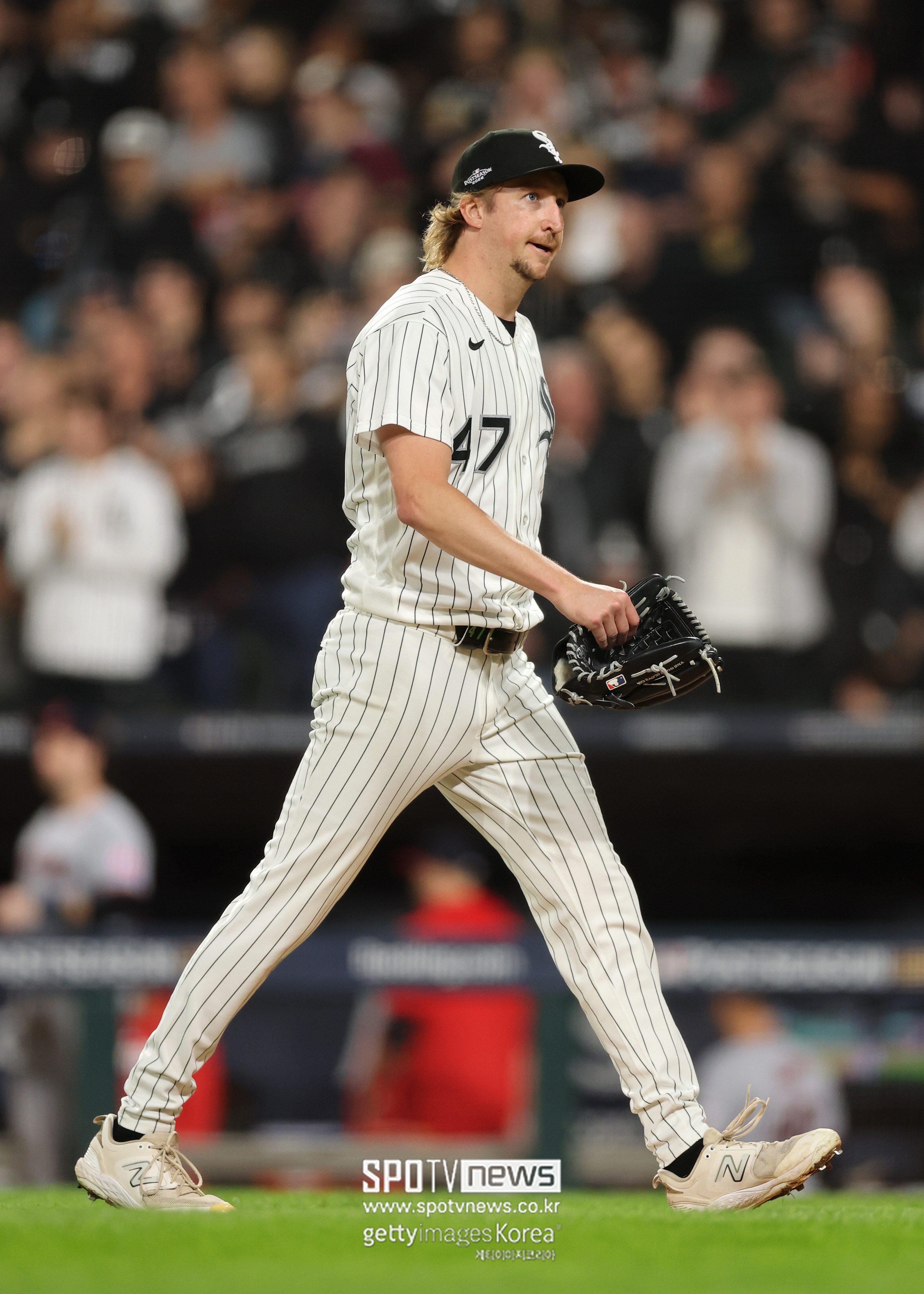 "공을 관중석으로 던졌어요" KBO 20승 투수 돌발행동에 美 중계진도 깜짝…하필 그 다음에 홈런 맞을 줄이야