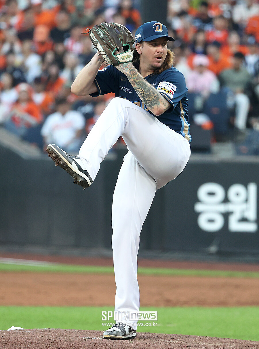[포토S] 클레빈저, '힘찬 키킹'