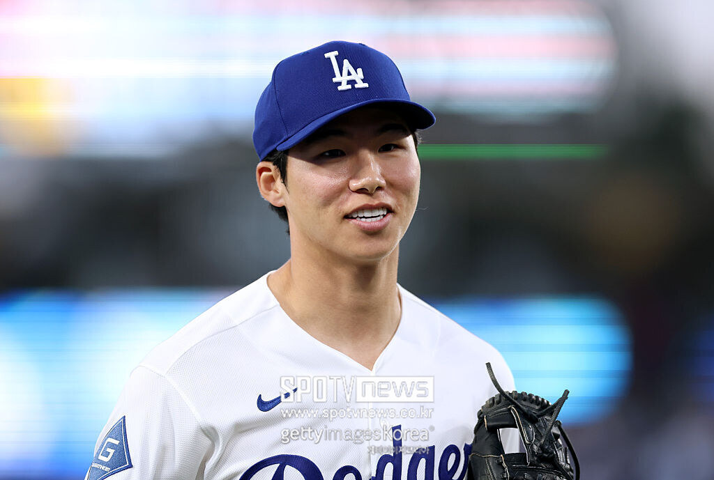 [오피셜] '이럴수가' 김혜성 NLCS 로스터 제외, 美 언론 예상 적중이라니…12승 올스타 투수 합류