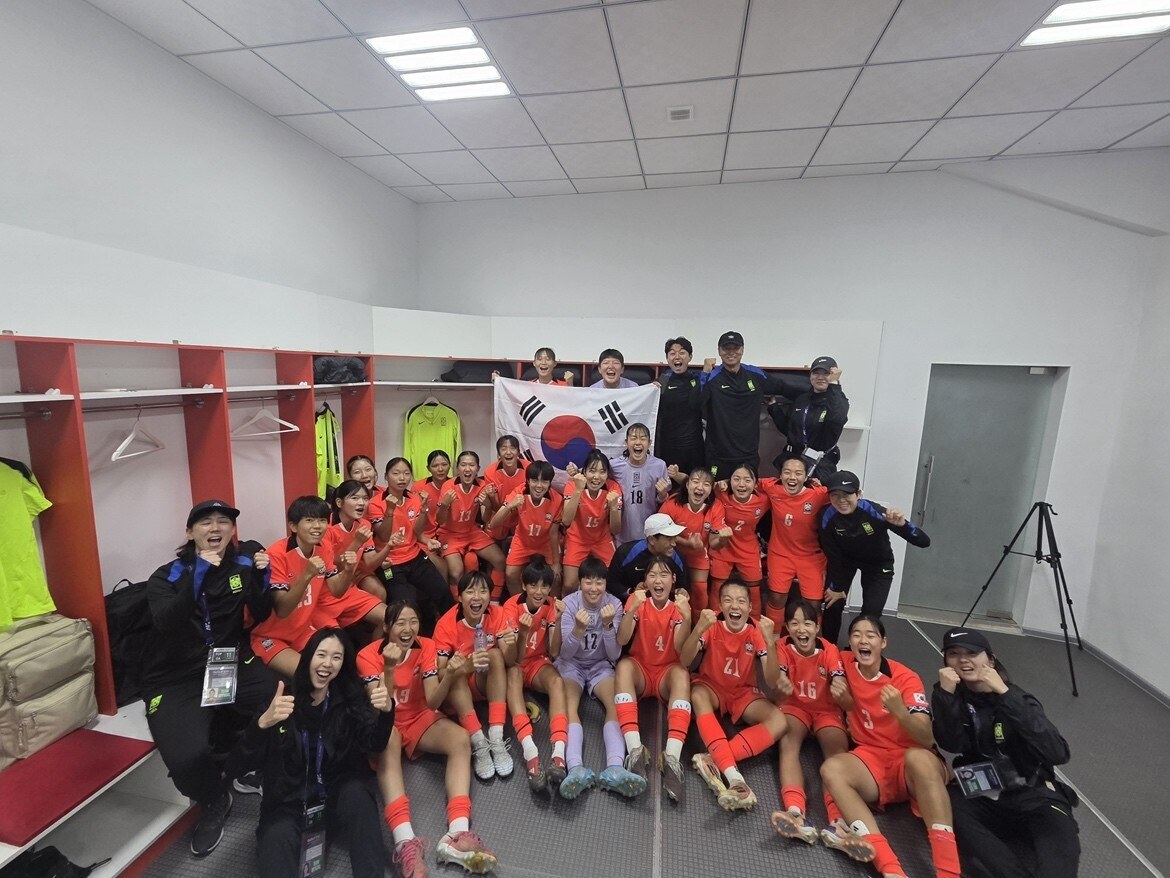 ▲ 이다영 대한축구협회 전임지도자가 이끄는 한국 16세 이하(U-16) 여자 축구대표팀은 11일 타지키스탄 두샨베의 투르순조다 센트럴 스타디움에서 열린 2027 아시아축구연맹 U-17 여자 아시안컵 예선 A조 3차전에서 요르단을 9-0으로 대파했다. ⓒ 연합뉴스