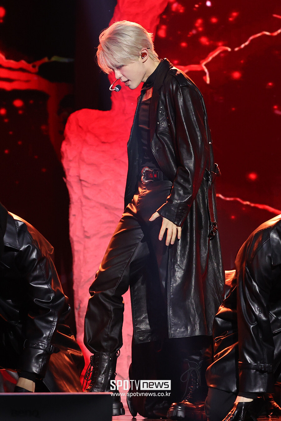 [포토S] 성한빈, '다크한 분위기'