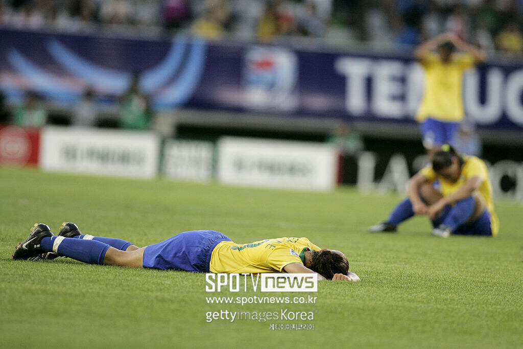 ▲ 영국 정론지 '가디언'은 13일 "전 세계 여자 축구선수의 약 절반이 경제적 부담과 심리적 스트레스로 조기 은퇴를 고려하고 있다"며 "응답자의 57%는 정신건강 문제를 경험한 것으로 나타났다"고 보도했다.