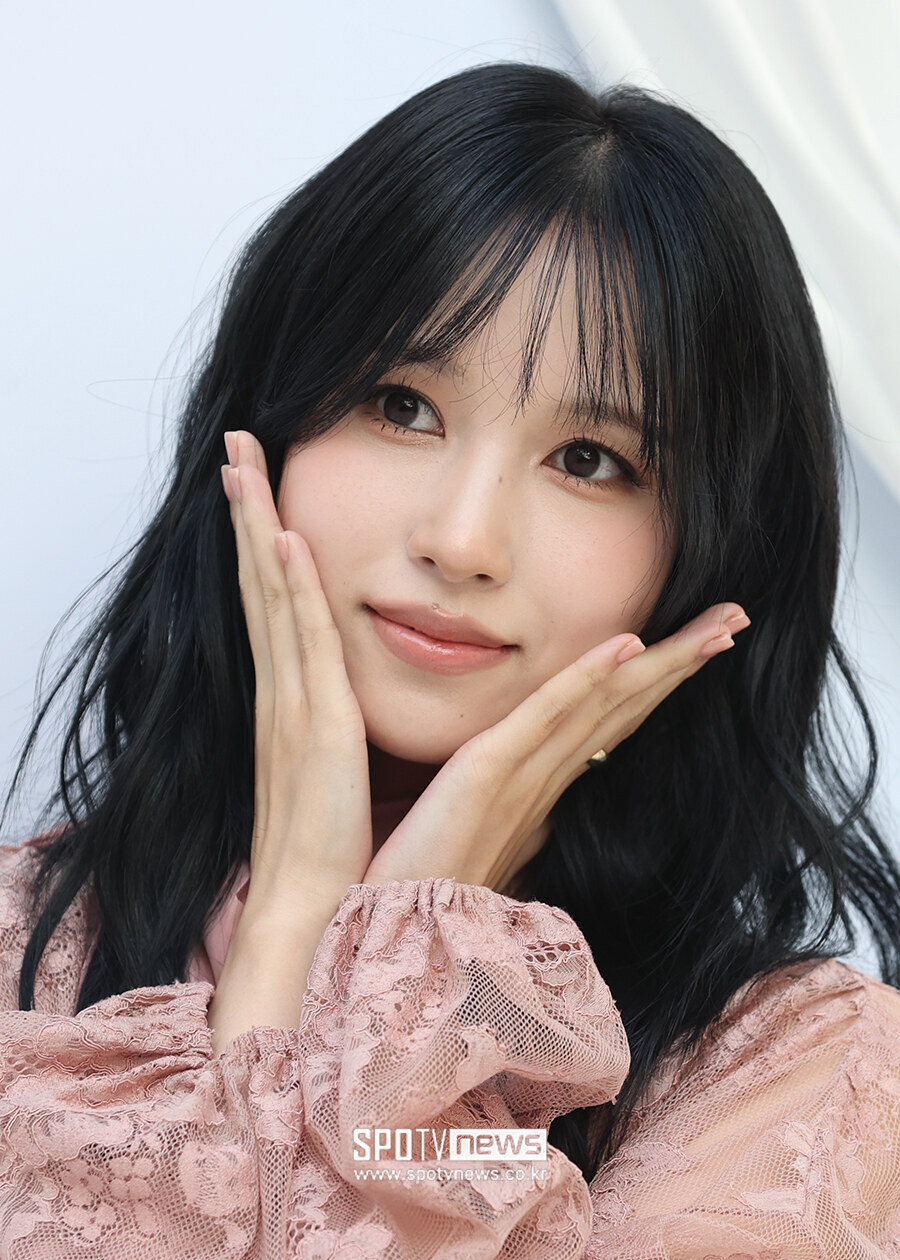 [포토S] 트와이스 미나, '예쁘게 꽃받침~'