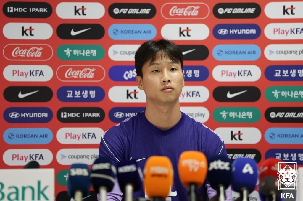[오피셜] 韓 축구 분노 폭발, ‘국가대표’ 엄지성 관련 경찰 수사…“영국에서 인종차별 피해 당한 엄지성, 용납할 수 없는 상황”