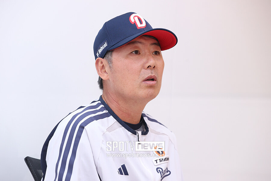 [패장] "8회 많은 생각이 들었다…곽빈은 대한민국 에이스" 두산 김원형 감독 와일드카드 패전에 남긴 말