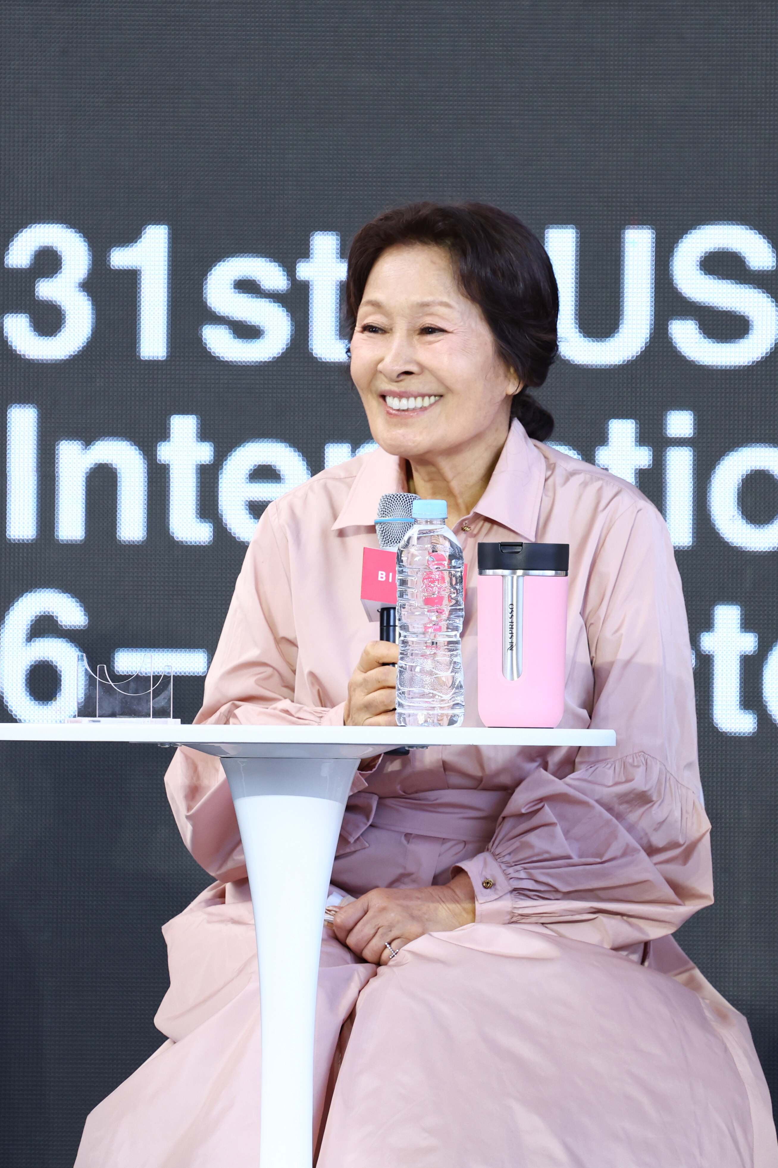 '여전히 찬란하게' 감독 "김혜자, 연기 활동 쉬겠다 해…들꽃처럼 가만히 있고 싶다고"