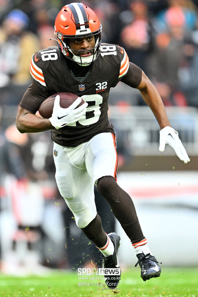 "불필요한 수술 때문에 죽을 뻔했다" 4300억 원 대 손해배상 소송…25세 전 NFL 선수, 왜 충격 폭로 결심했나
