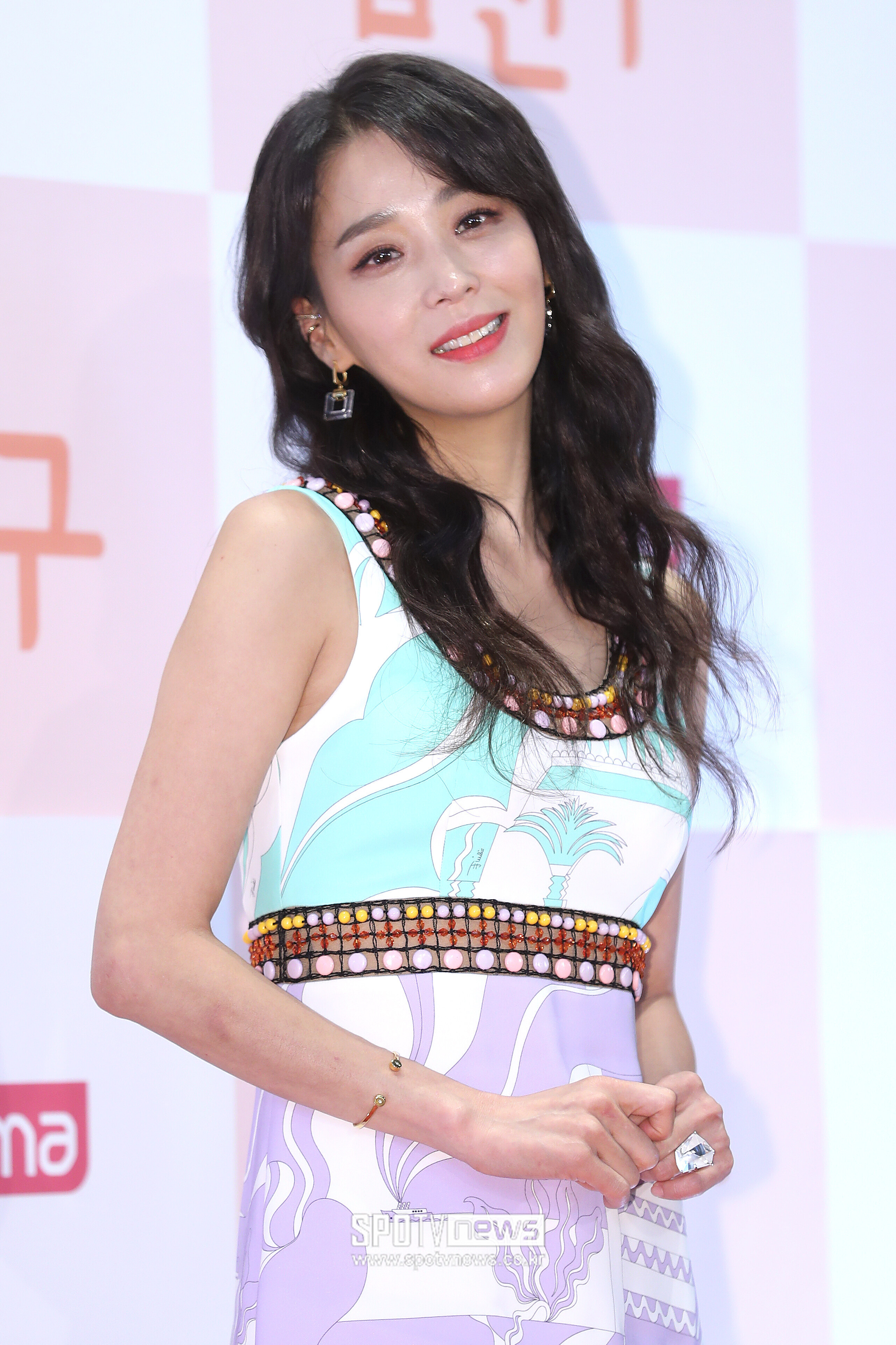 '신영수♥' 한고은, 가슴에 5cm 혹→결국 수술…"오만가지 생각 다 들어"