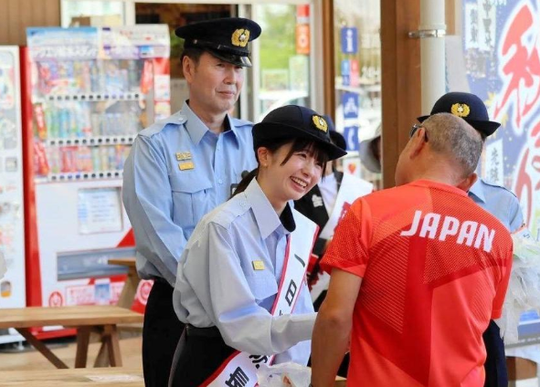▲ 스포츠 스타가 지역사회와 소통하는 창구가 되기도 한다. 한 일본의 국가대표 마라토너가 고향에서 뜻밖의 행사에 초대돼 큰 주목을 끌었다. ⓒ 사토 사야카 SNS