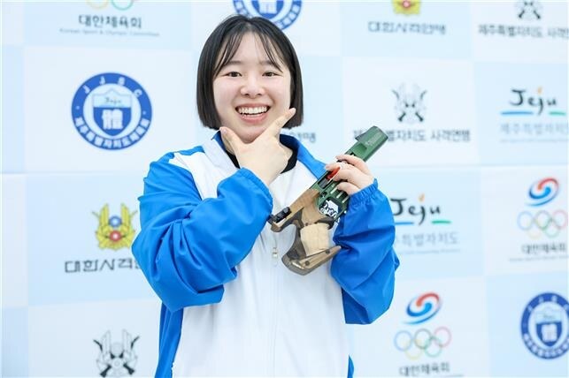 [전국체전] 세계기록 뛰어넘은 김강현·고은…전국체전 사격장서 한국 신기록 '풍년'