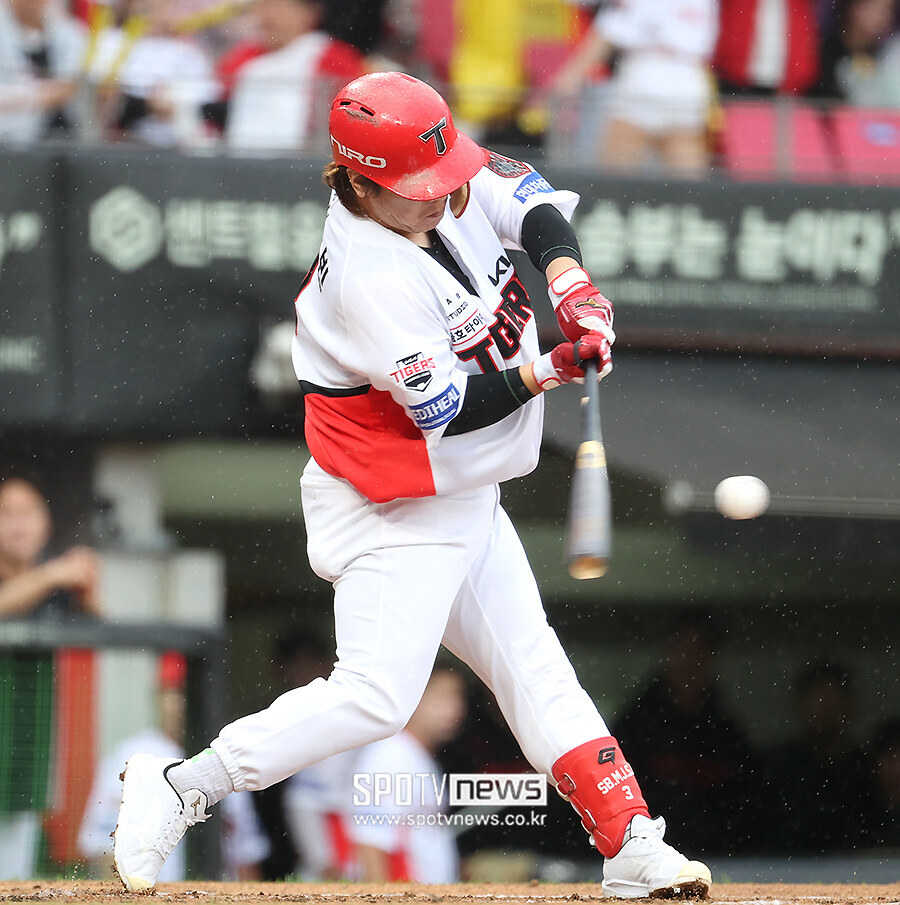 [포토S] 김선빈, '2타점 적시타 쾅!'