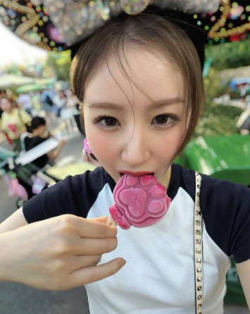 '팔로워 110만' 日 배드민턴 여신 "재능이 전혀 없어요"…프랑스오픈 앞두고 엉뚱 저글링 눈길 → 새 짝과 국제대회 복귀