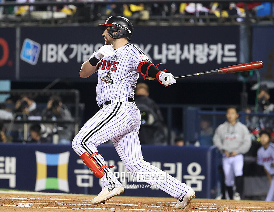 KIA-LG 같이 비상 걸렸나, MLB가 다 체크하고 갔다… 선수가 갑이다, 다년 계약 또 터지나